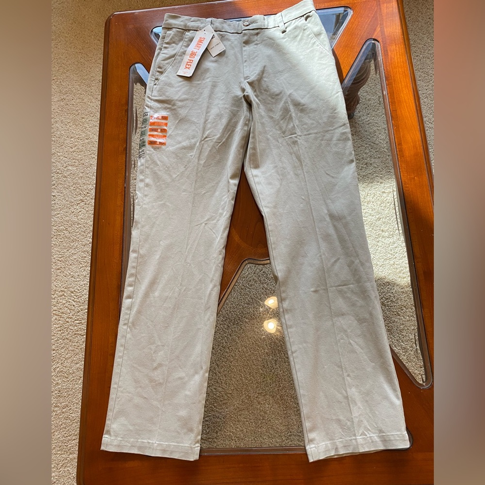 Men Dockers smart 360 flex
